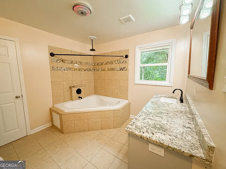 77 Franklin Hwy — Photo 28