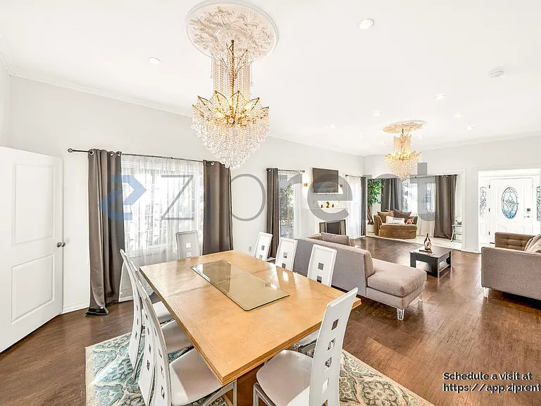 138 N Hamel Dr — Photo 8