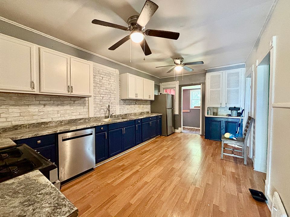 1st image of 417 Orchard St