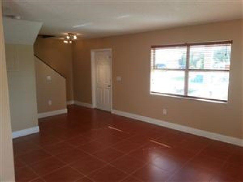 1st image of 255 NE 12th Ave #255