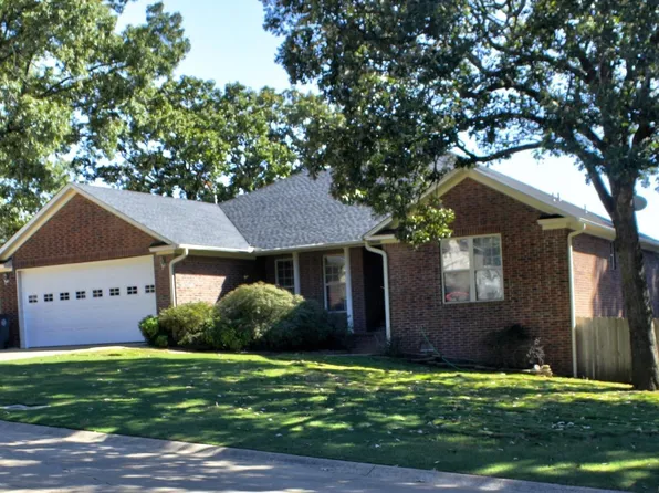 312 Live Oak Dr, Searcy, AR 72143