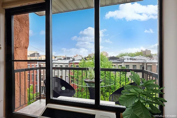 Sold by Compass | media 12
