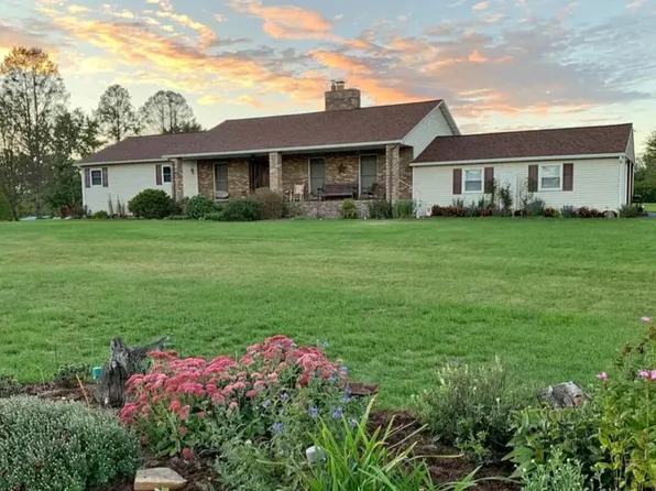 519 Mount Zion Dr, Danville, PA 17821