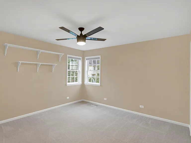 3N812 John Greenleaf Whittier Pl — Photo 56