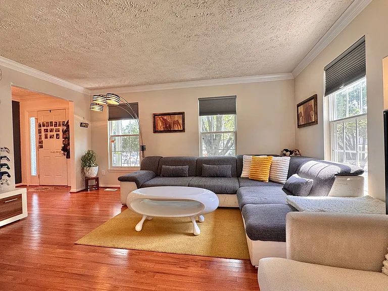 69 Spring Lake Dr — Photo 6