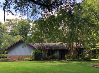 618 Hospital Rd, Starkville, MS 39759