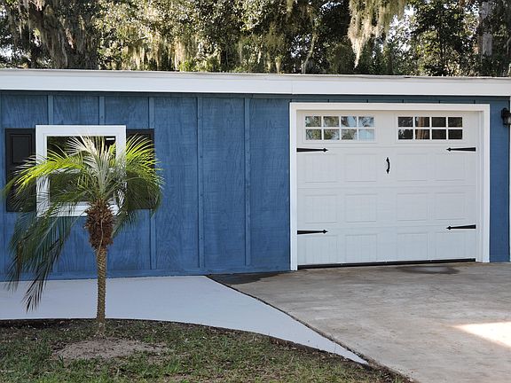 3rd image of 220 Coquina Ave
