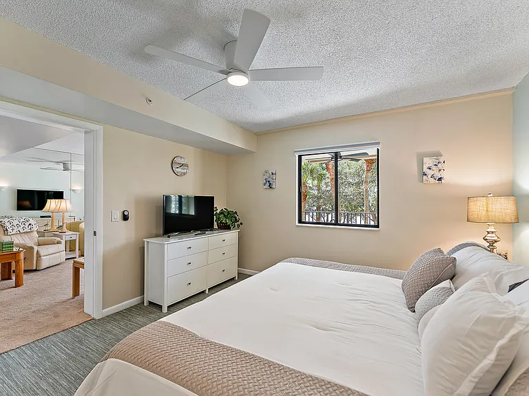 1001 Seafarer Cir #204 — Photo 27