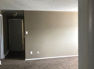 415 E St APT 2, Quealy, WY 82901