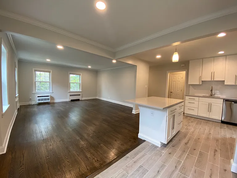 StoneGarth Apartments — Photo 3