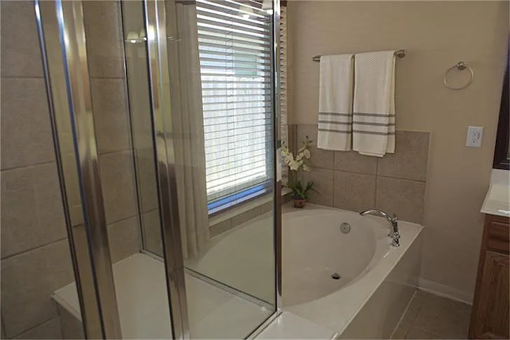 5718 Teal Grove Ln — Photo 22