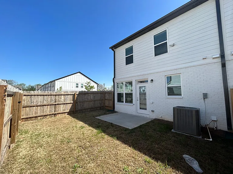 24 Auburn Hill Dr — Photo 6