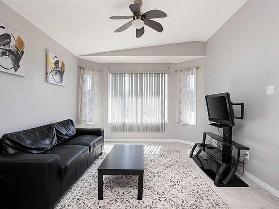 5th image of 216 E Rainbow Creek Dr