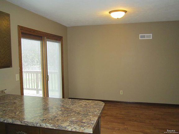 3rd image of 1501 E Minneapolis Ave