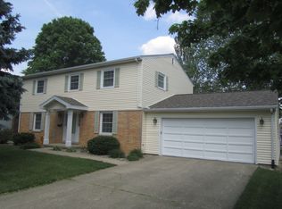 1825 Reynolds Dr, Charleston, IL