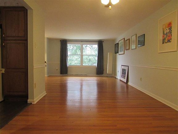 5th image of 983 Copsewood Dr