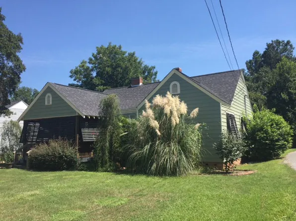 126 Sunset Dr, Manning, SC 29102