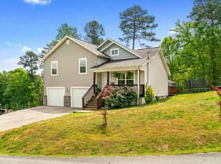 397 Woodlawn Ave, Dalton, GA 30721