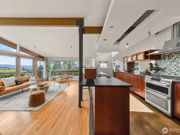 12857 SE 45th Pl, Bellevue, WA 98006