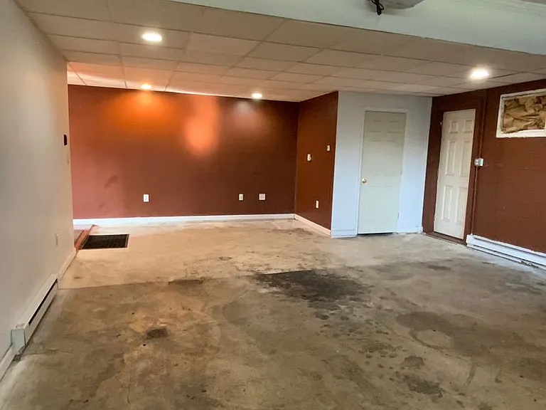 125 S Market Ave — Photo 9