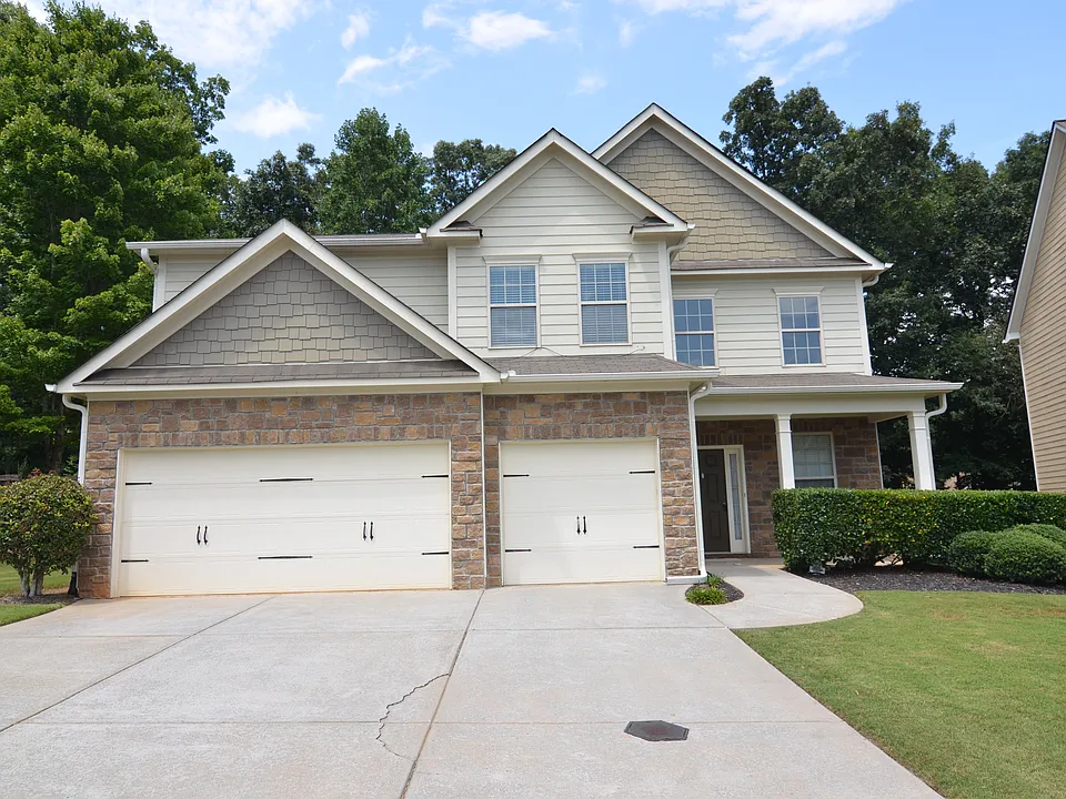 455 Wakefield Trce