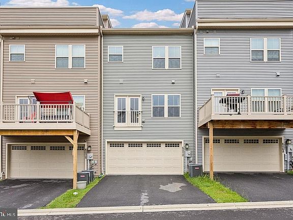 2nd image of 6070 Fallfish Ct