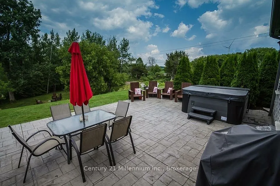 5 bed, $2,900 — Photo 4