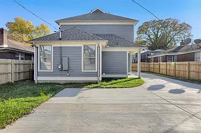 2374 Forrest Ave — Photo 5