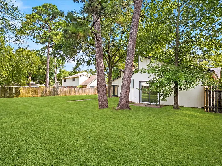 19407 Enchantford Ct — Photo 43
