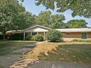 2015 Silver Ct W, Urbana, IL