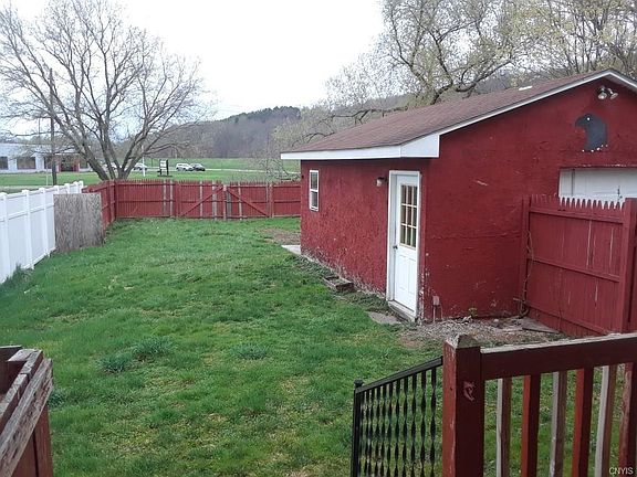 2nd image of 84 Bennett St