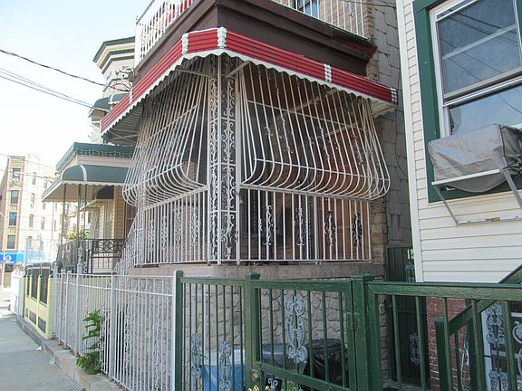 4th image of 1152 Bryant Ave