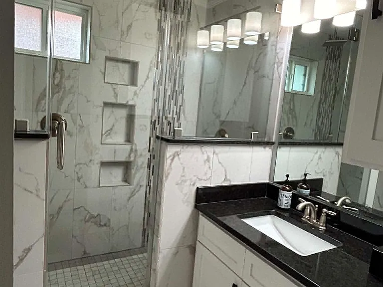 2409 Isabella St #3 — Photo 1