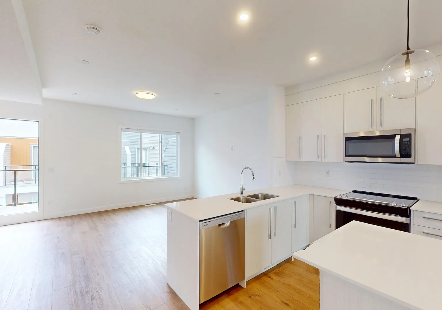 1702 Chelsea Rd — Photo 4