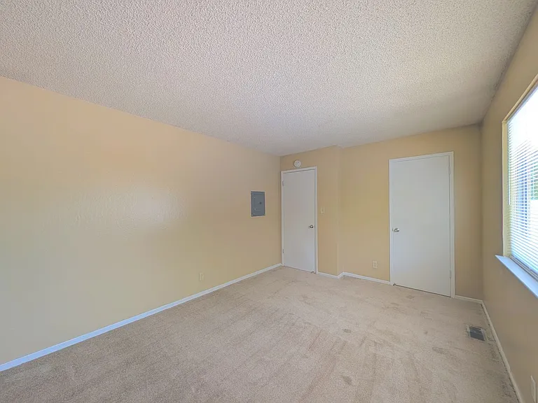 6435 Greenback Ln — Photo 11