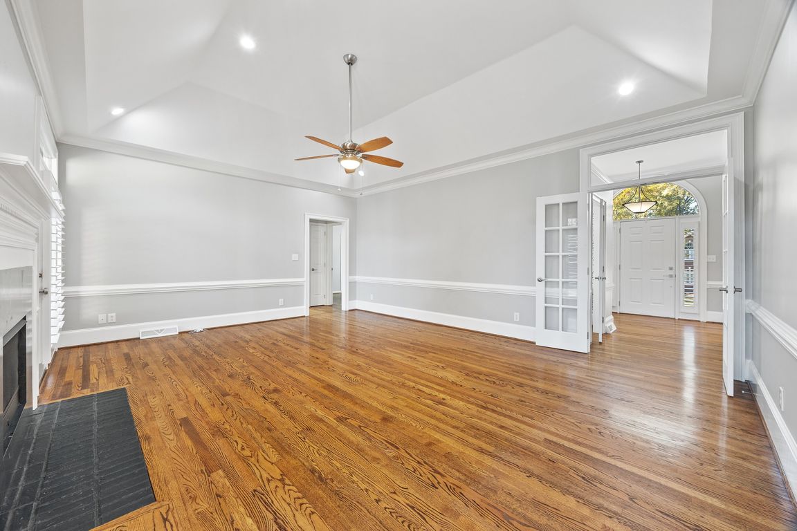 next background image