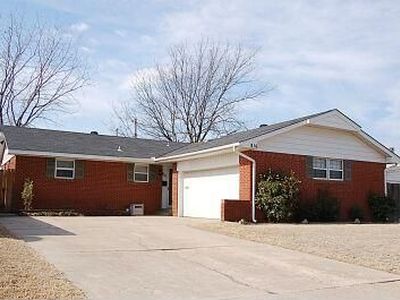 816 Fairlane Dr, Midwest City, OK, 73110