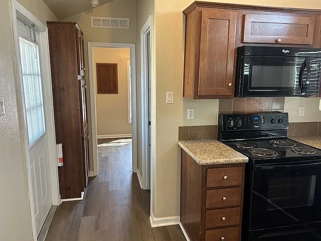2211 Ashberry Ave #26 — Photo 6