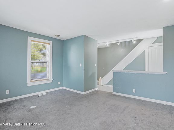 3rd image of 5 Cedar Street