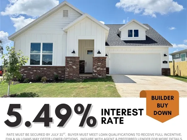 5901 SW Coywolf St, Bentonville, AR 72713