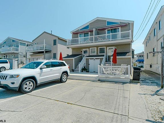3rd image of 3114 Haven Ave #1