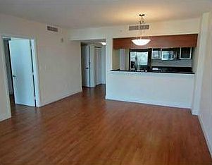 2nd image of 1800 N Bayshore Dr APT 1406