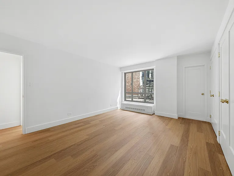 501 E 87th St #16D — Photo 9