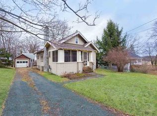 7 Orchard St, Rensselaer, NY 12144