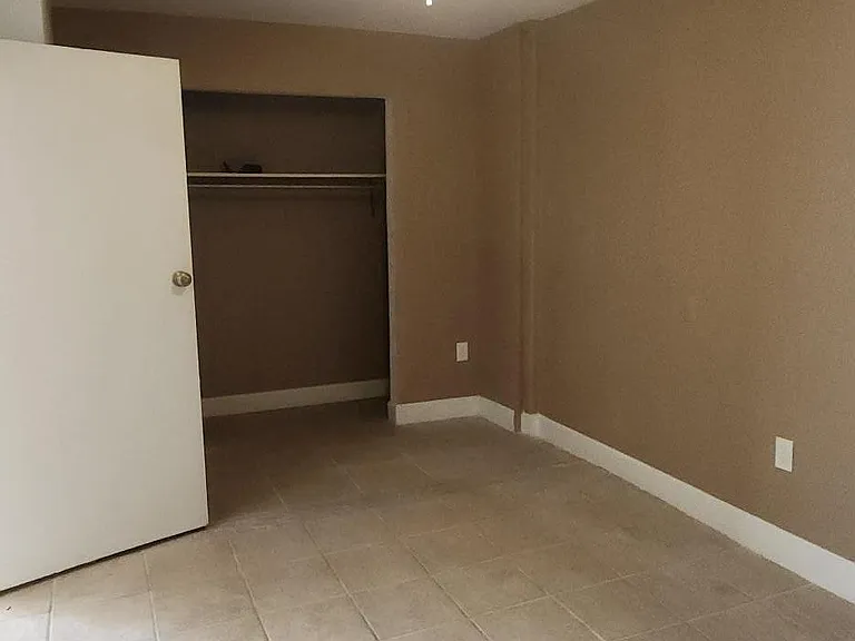 1218 Wyoming Ave #C — Photo 7