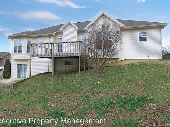 2nd image of 4908 Parkside Ct