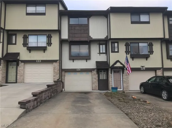 131 Palomino Dr, Weirton, WV 26062