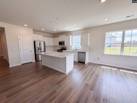 2nd image of 232 Shadowbrook Way