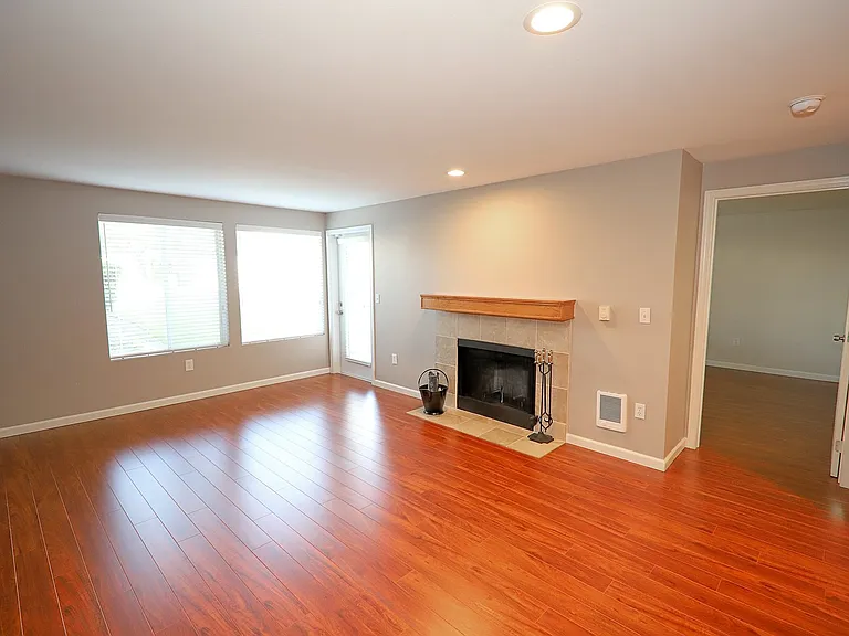 26209 116th Ave SE #B102 — Photo 4