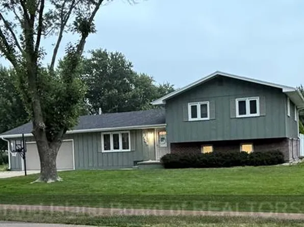 2409 Gateway Ave, Grand Island, NE 68803